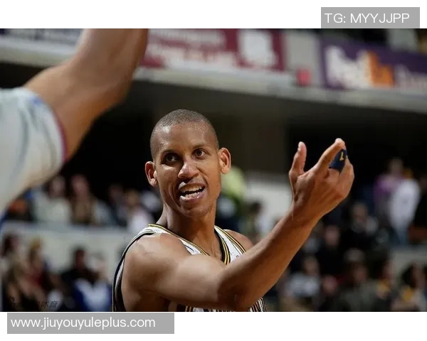 第三节进攻狂潮42-8乔丹米勒专注当下无暇他顾